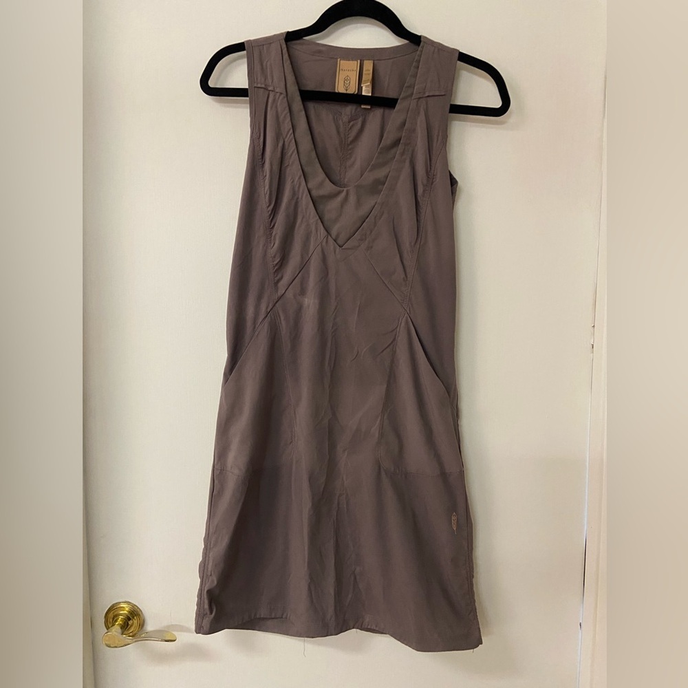 Indygena Athletic Dress Women’s XS Knee Length Travel Casual Sleeveless Summer